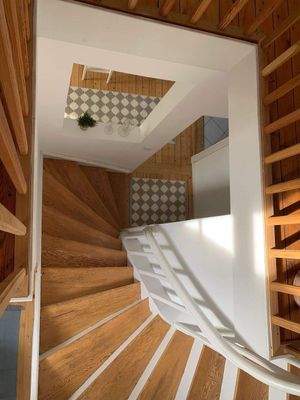 Treppe innerhalb der Wohnung