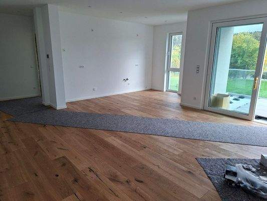 6. Ess- und Wohnzimmerteilbereich.jpg