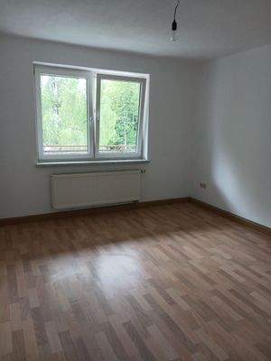 Leeres Zimmer mit Fenster