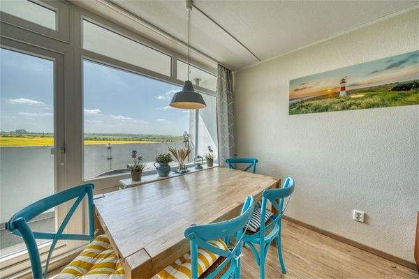 Esstisch mit Ausblick