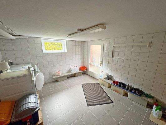 Waschkeller mit Außenzugang