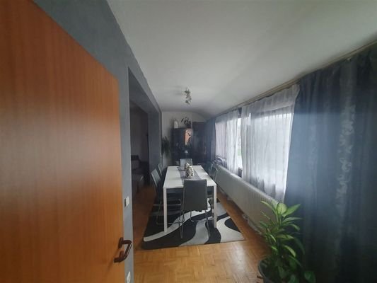 Zugang von Küche zum Wohnzimmer
