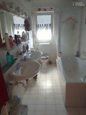 Badezimmer 1OG