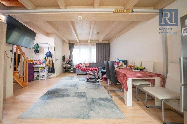 Wohn- und Esszimmer, 1. OG links Hinterhaus