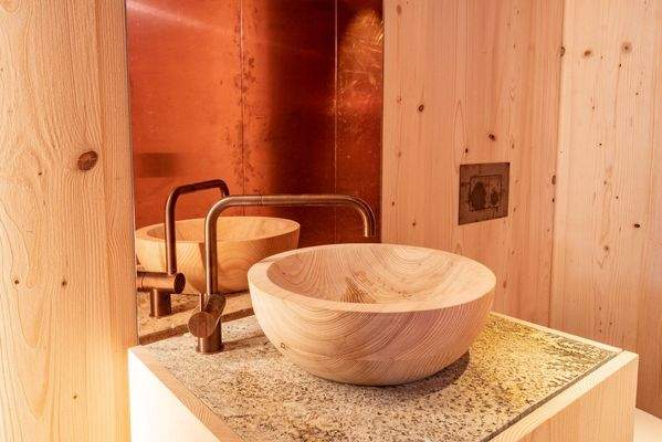 Designer-Waschtisch/EG