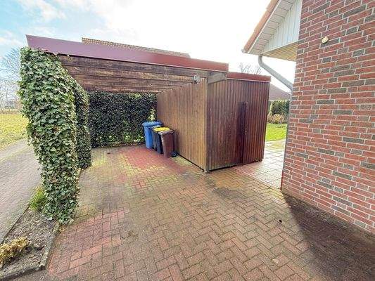 Carport/Schuppen mit neuer Dacheindeckung 2024