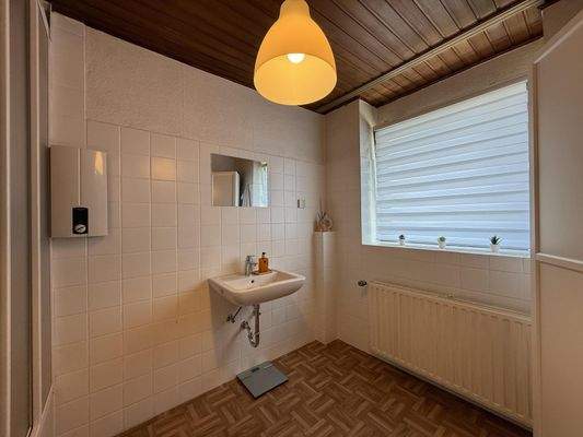 Badezimmer OG (Wohnung 2)