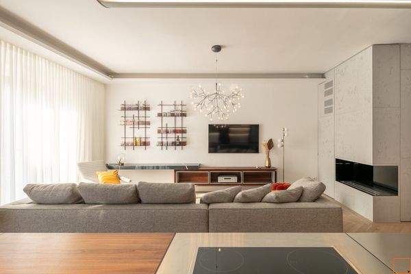 Wohnzimmer mit Kamin