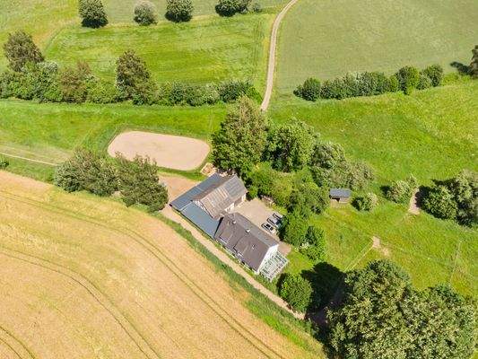 Hofstelle Südwestansicht, Zufahrt