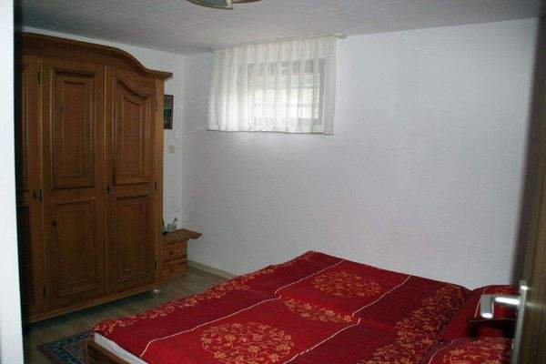 Schlafzimmer im Untergeschoss