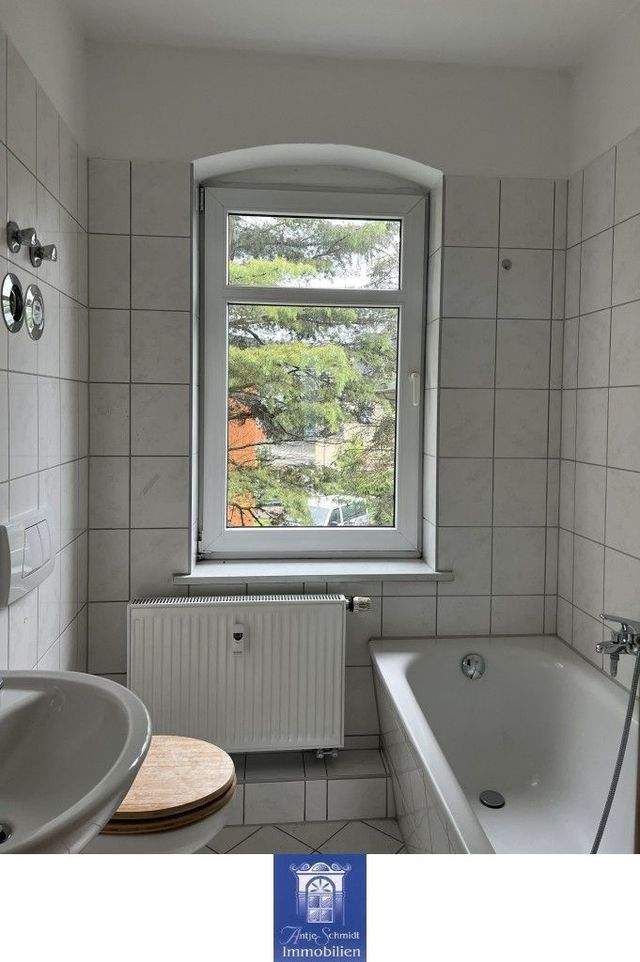 Freundliche Wohnung mit Wohnküche und Tageslichtbad! - Photo 1