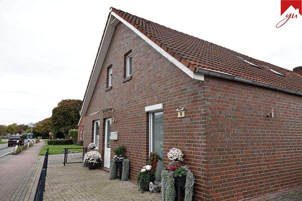 Außenansicht: Straßenseite III