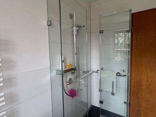 Bad Dusche h.jpg