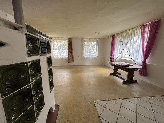 Wohnbereich mit Kachelofen