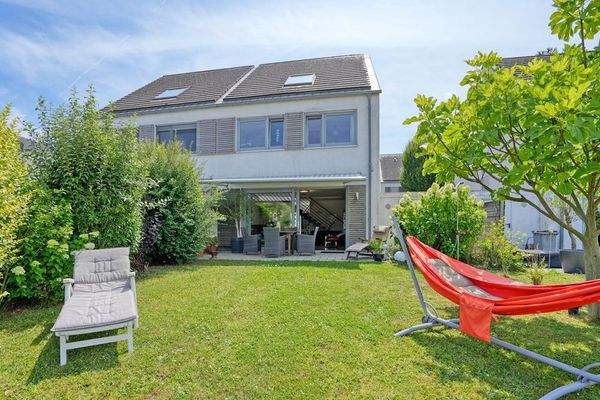 Hausansicht Gartenseite