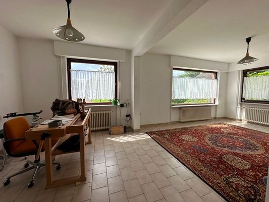 Wohnraum UG