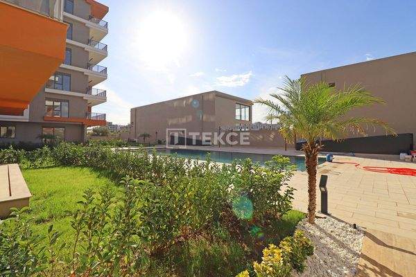 Spacious Apartments Close to Tramway in Antalya Kepez