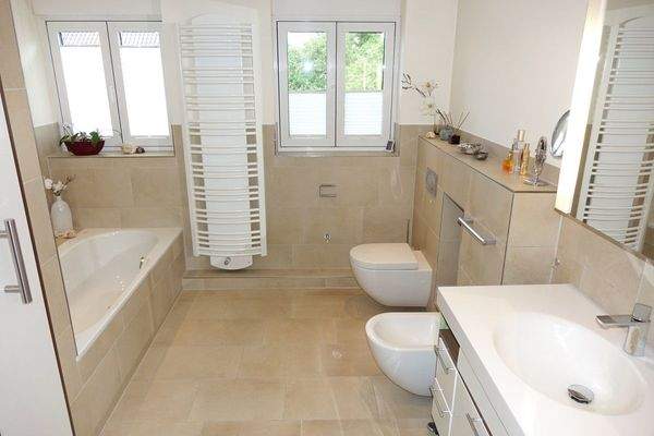 Badezimmer mit 