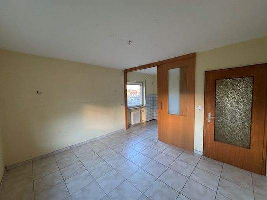 Esszimmer mit Blick zur Küche