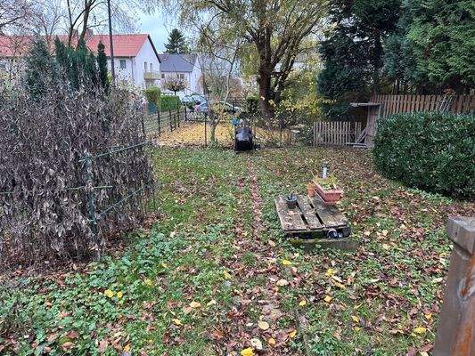 Garten Vorderseite.jpeg