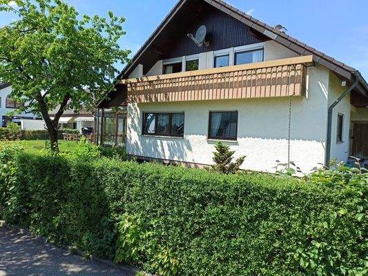 die seitliche Ansicht