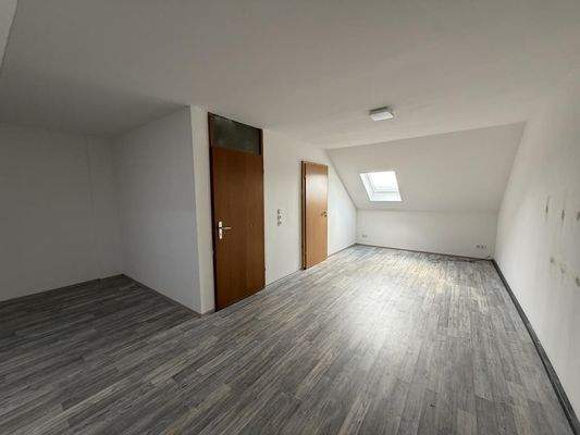 Studiozimmer (Dachgeschoss)