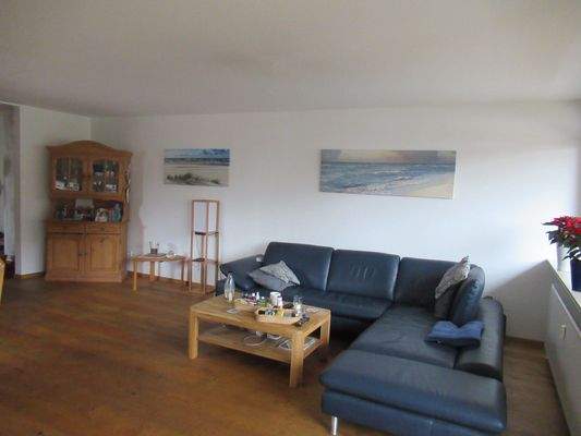 Wohnzimmer mit Küchenbereich 