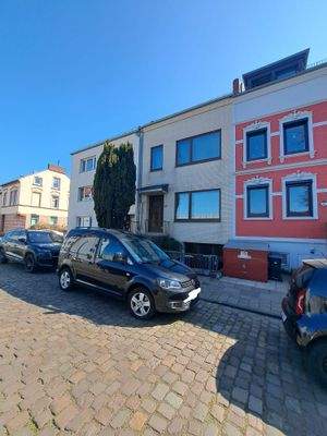 Strassenszene mit Häusern