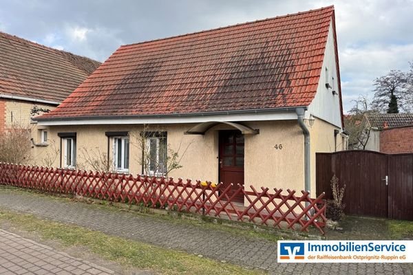 Hausansicht straßenseitig