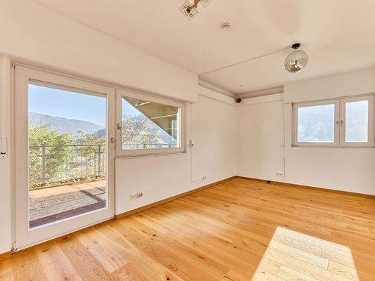 Zimmer mit Zugang zur Terrasse