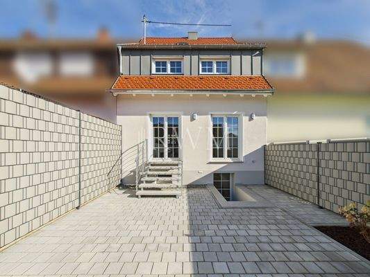 großzügige Terrasse