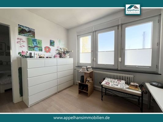 Durchgangszimmer DG
