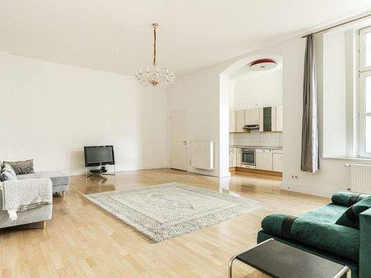 Wohn- und Essbereich mit offener Küche