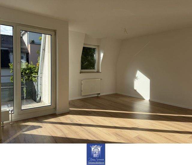 Eindrucksvolle Wohnung mit Balkon in gepflegter Umgebung! - Foto 2