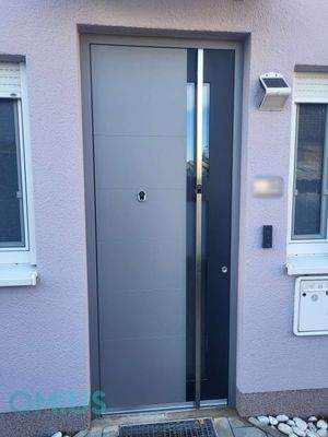 Smarte Hauseingangstür