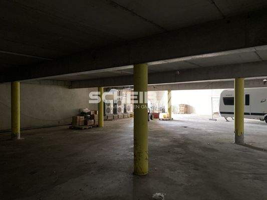 Parkplätze in Tiefgarage (Mehrpreis)