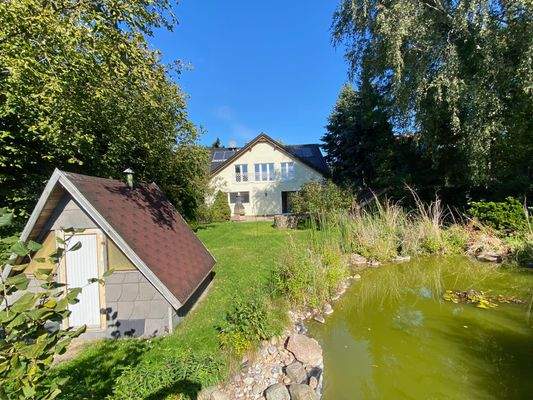 Garten mit 2 Mini Chalets