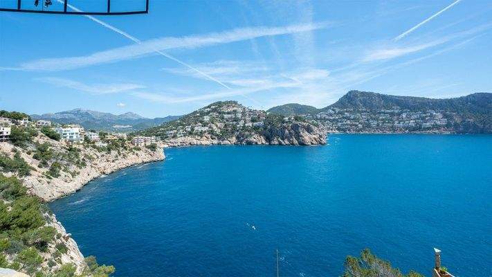 Geschäftslokal mit Meerblick zum Verkauf in La Mola, Puerto Andratx, Mallorca 