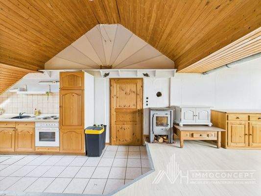 CAM04062G0-PR0038-STILL022