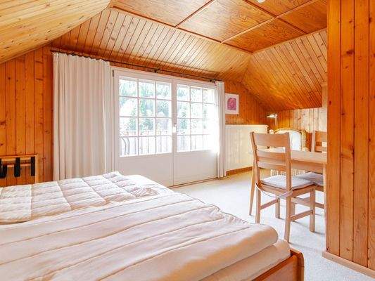 DG – Zimmer 8 – Schlafbereich (Ansicht 2)