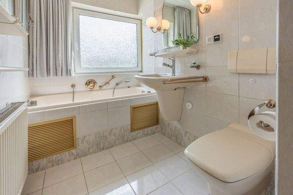 Badezimmer im Wohngeschoss