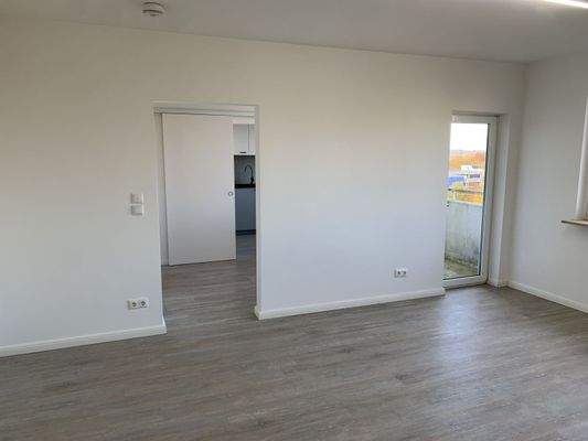 9134KC-11 Blick zur Essdiele