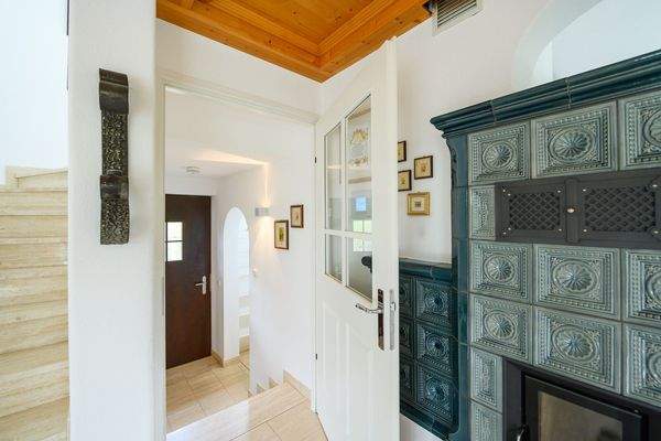 Treppenaufgang |  Blick Richtung Hauseingang