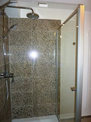 Dusche .JPG
