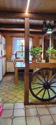 Blick von Flur auf Essbereich OG.jpg