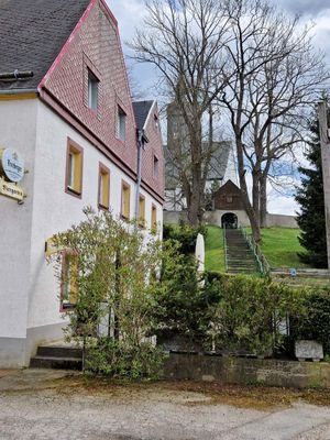 Weg zur Kirche