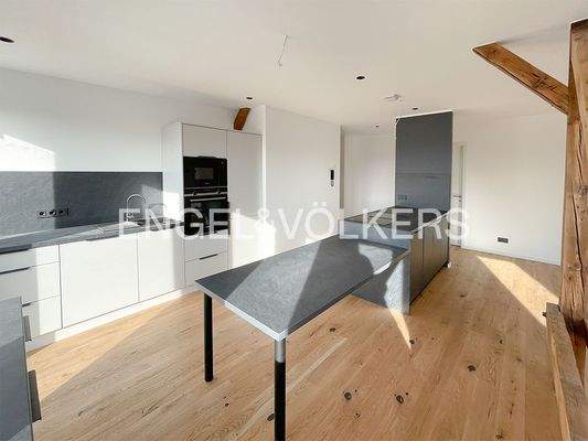 Nagelneue Einbauküche