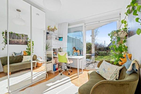 Das Büro oder Kinderzimmer im Gartengeschoss 