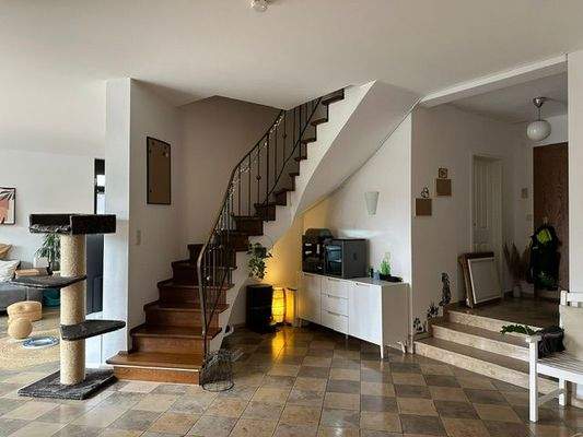 Treppenaufgang zur oberen Etage