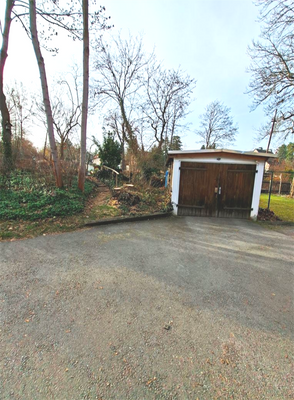 einzeln stehende Garage